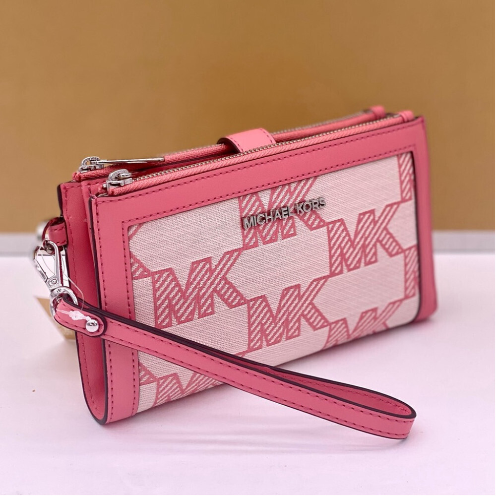 Michael Kors DoubleZip Wristlet
Wallet Tea Rose